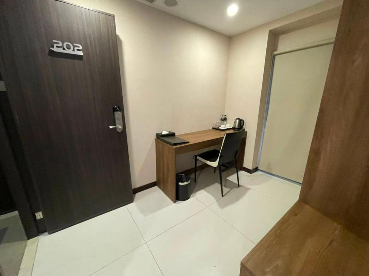 Hotel Leisure Beitou Тайбэй Экстерьер фото